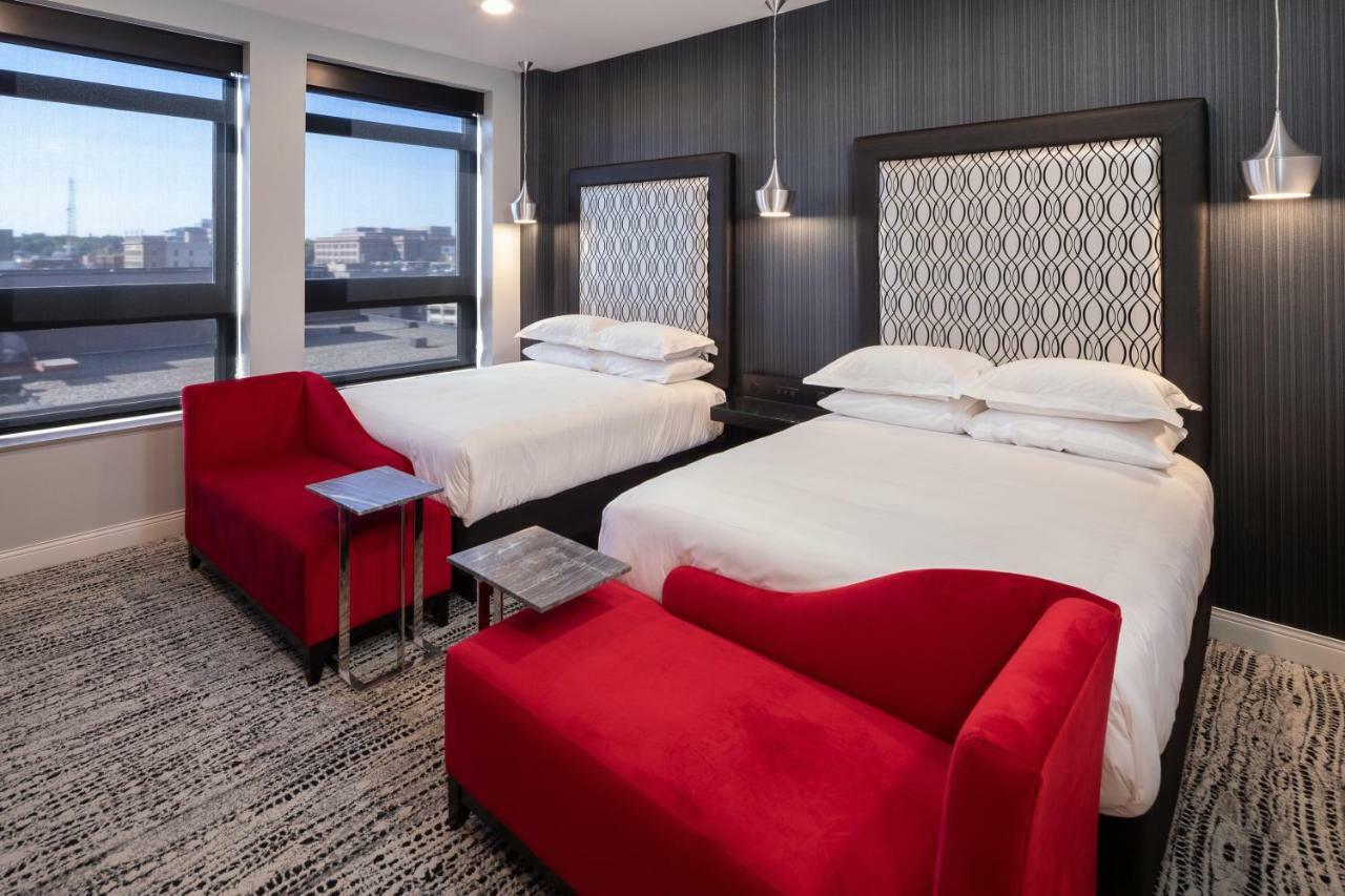 Hotel On Phillips 수폴스 외부 사진