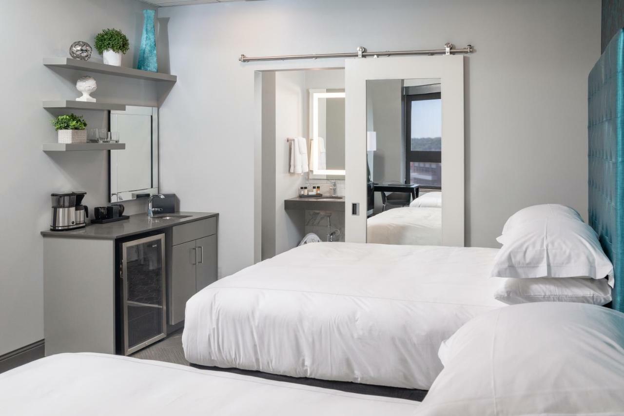 Hotel On Phillips 수폴스 외부 사진
