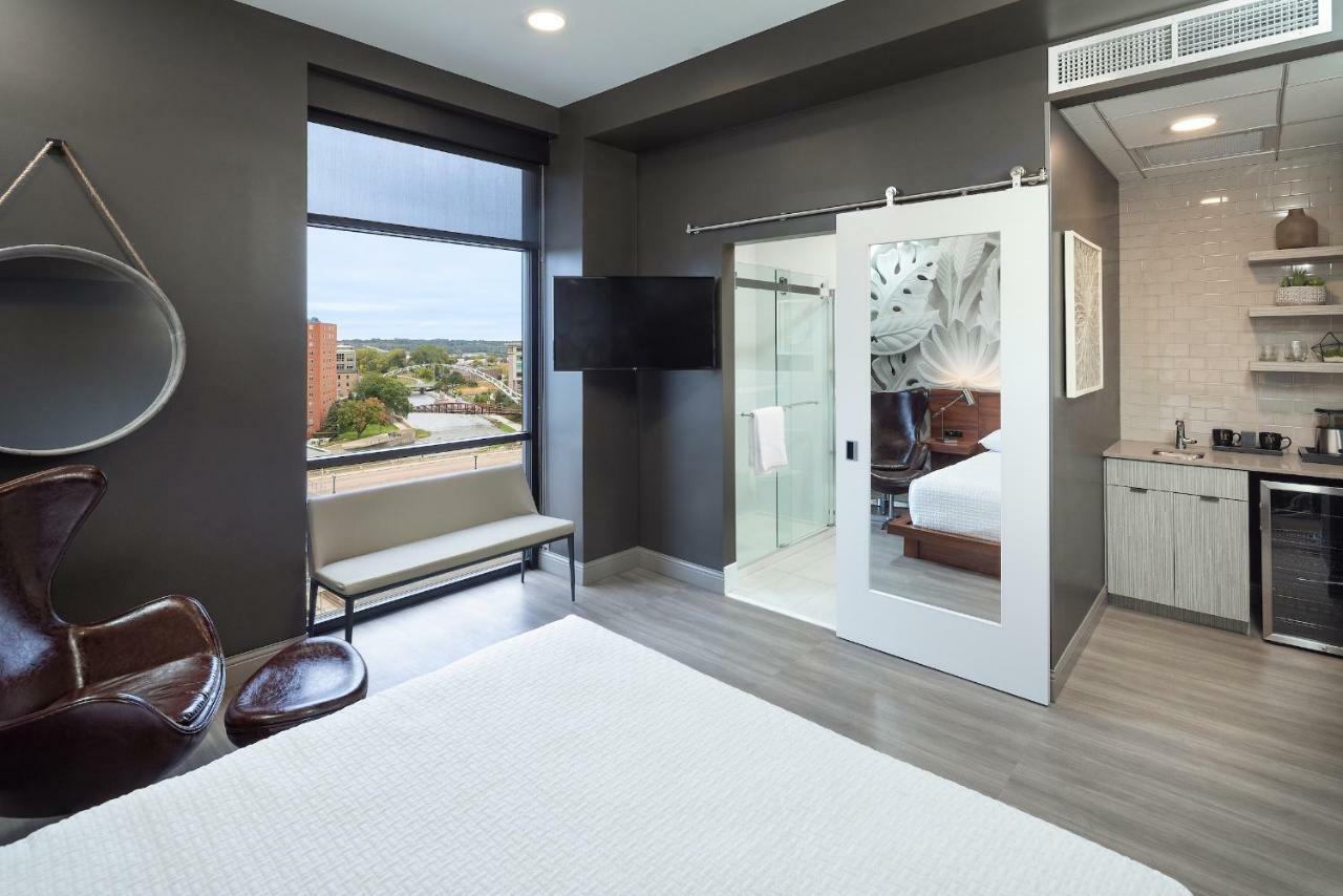 Hotel On Phillips 수폴스 외부 사진