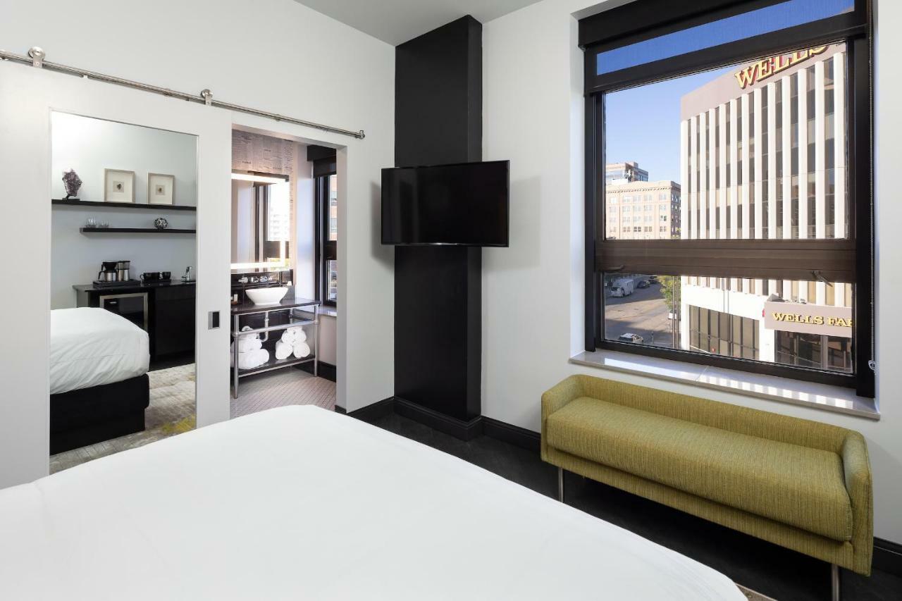 Hotel On Phillips 수폴스 외부 사진